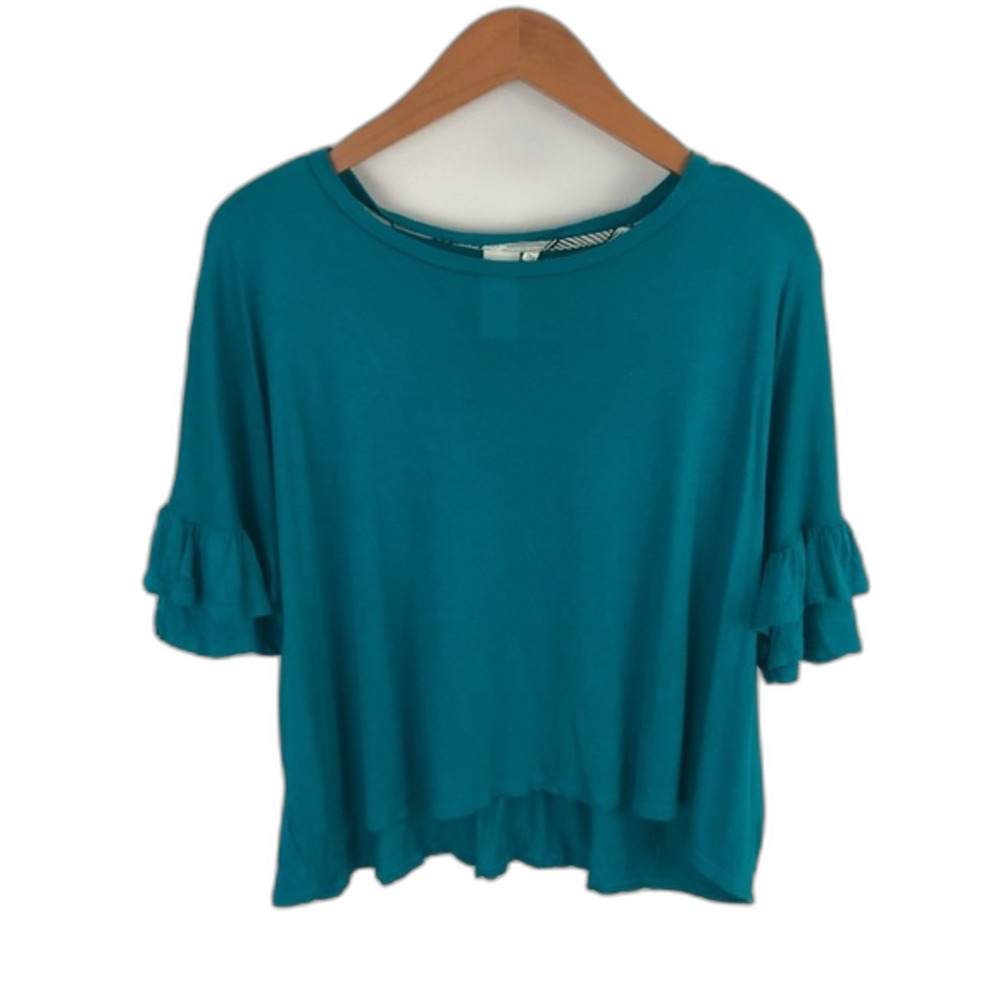 Guest Editor Ruffle-Sleeve Blouse NWOT Size Small Casual Comfy Chic